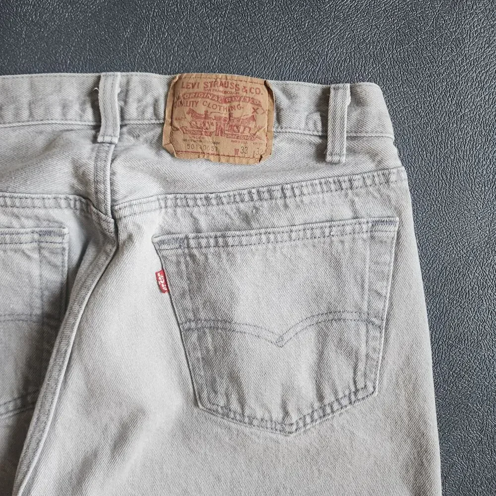 Vintage 90's Levi's 501 Classic Fit Grey Denim Jeans 33x32